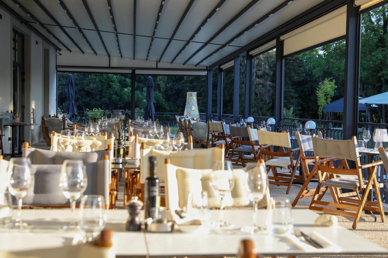 Sequoias Golf & Ressort Hotel Ruy-Montceau Exterior foto